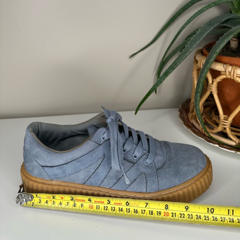 Indigo Rd Blue Suede Platform Sneakers Gum Sole Women’s 10 Y2K Creeper Style - Picture 13 of 15